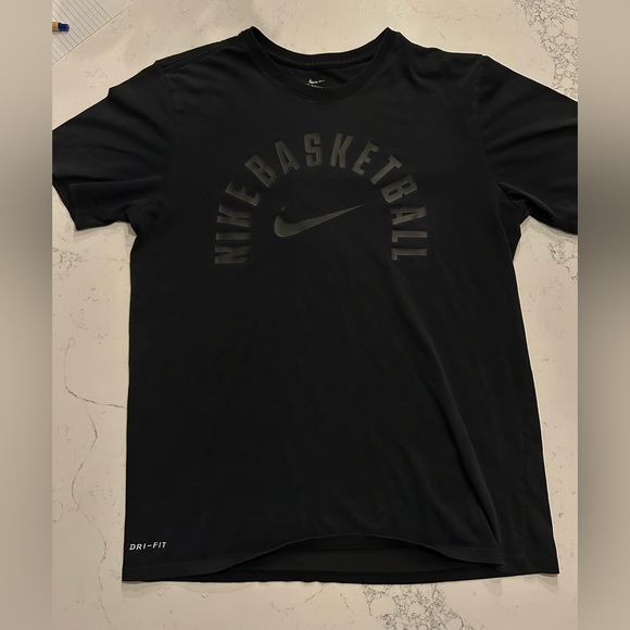Nike T - Picture 1 of 1